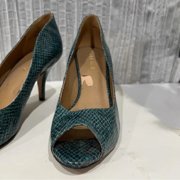 Nine West Blue Snakeskin Peep-Toe Heels - Picture 7 of 8